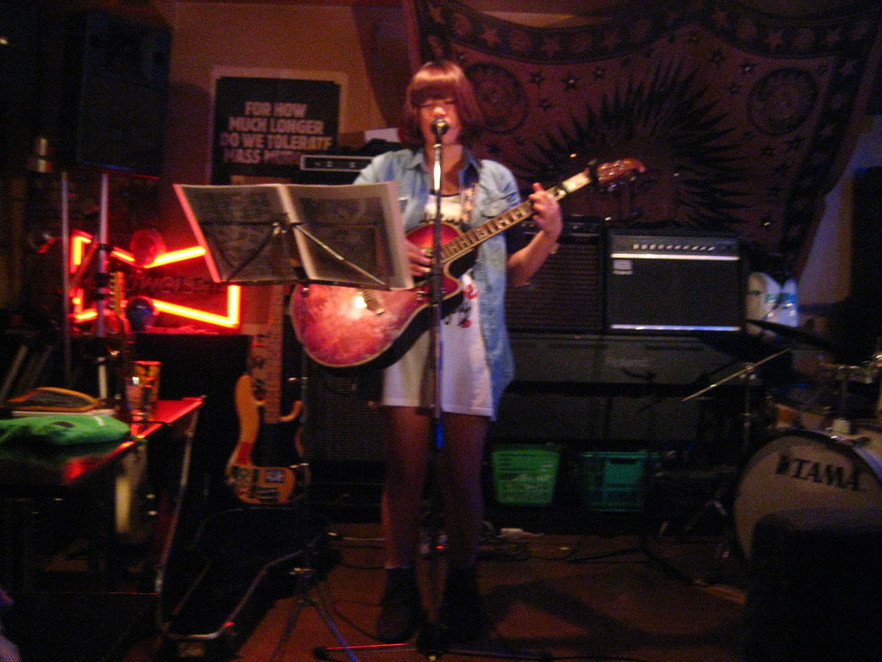 COOL FOOL 10.06.06_b0134499_15201592.jpg