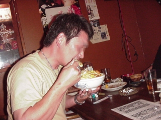 でか盛りカツ丼_c0181538_3285652.jpg