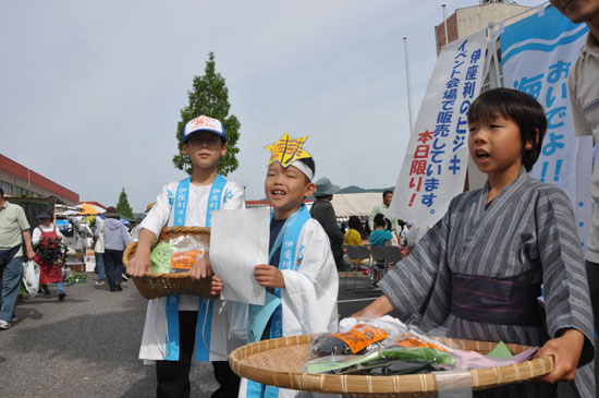 これぞ最高の教育!漁村・伊座利の取り組み_e0171573_21512562.jpg