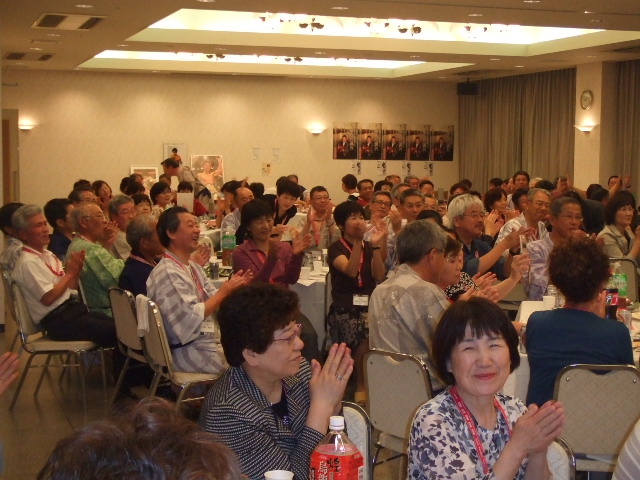 お待たせしました!「「盛春ブログ」です。_e0119092_1042331.jpg