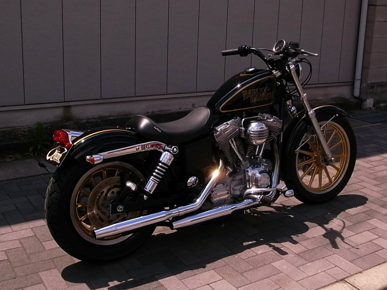 2005 FXD Superglide_b0160319_2237471.jpg