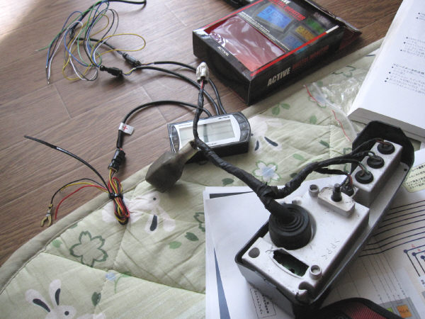 ACTIVE デジタルスピードメーター取り付けの巻 : モトフリーク！