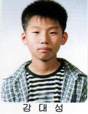 軍隊行?Big bangの TOPと、結構暗いD-LITEことデソン 過去 子供のころの写真_f0158064_2122965.jpg