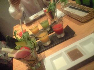 やさぃいっぱぃ!_a0155091_2213222.jpg