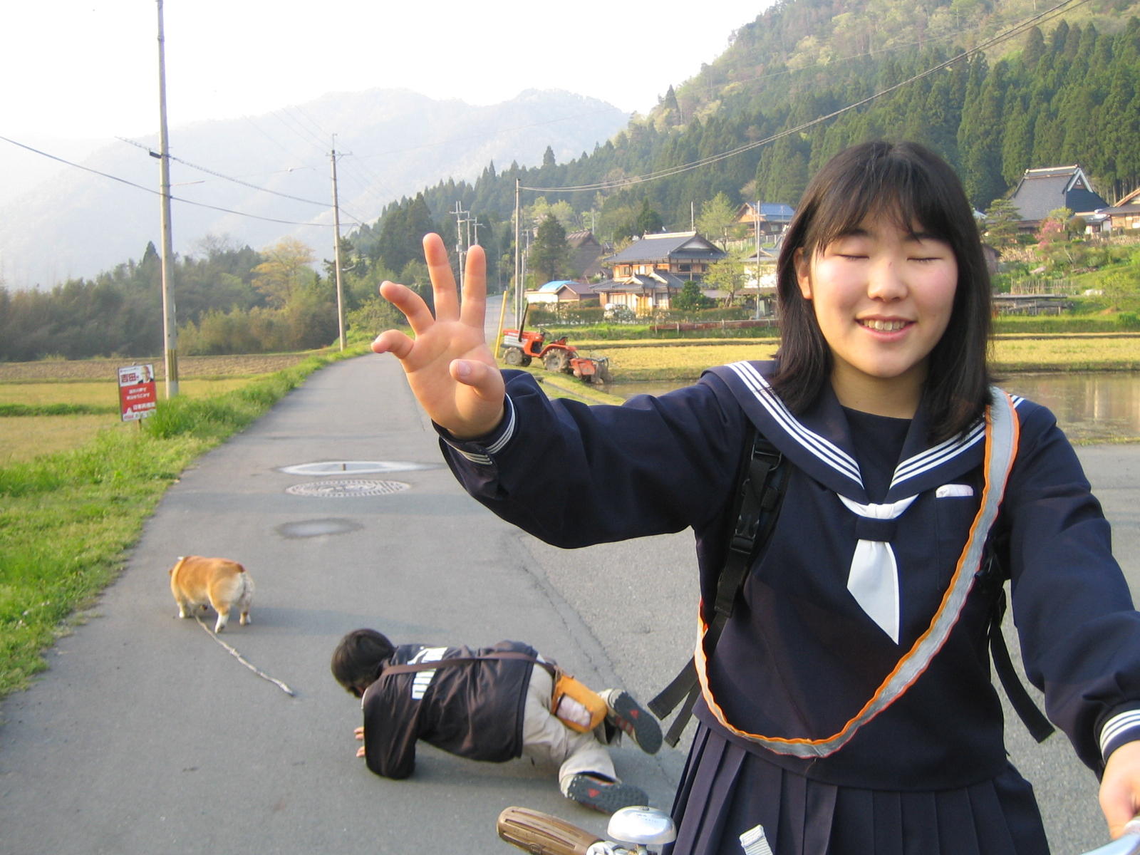 動物ネタの破壊力 Loaf のらくら遊び暮らす ぶらつく 副 句