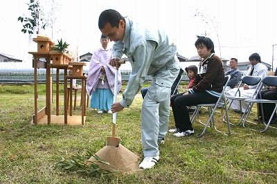 地鎮祭　＆　着工式　＆　上棟式　＆　構造見学会　＆　工場見学会_f0188225_17271899.jpg