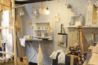 大分のCountry Marketさんでイラスト展_f0161543_21105475.jpg