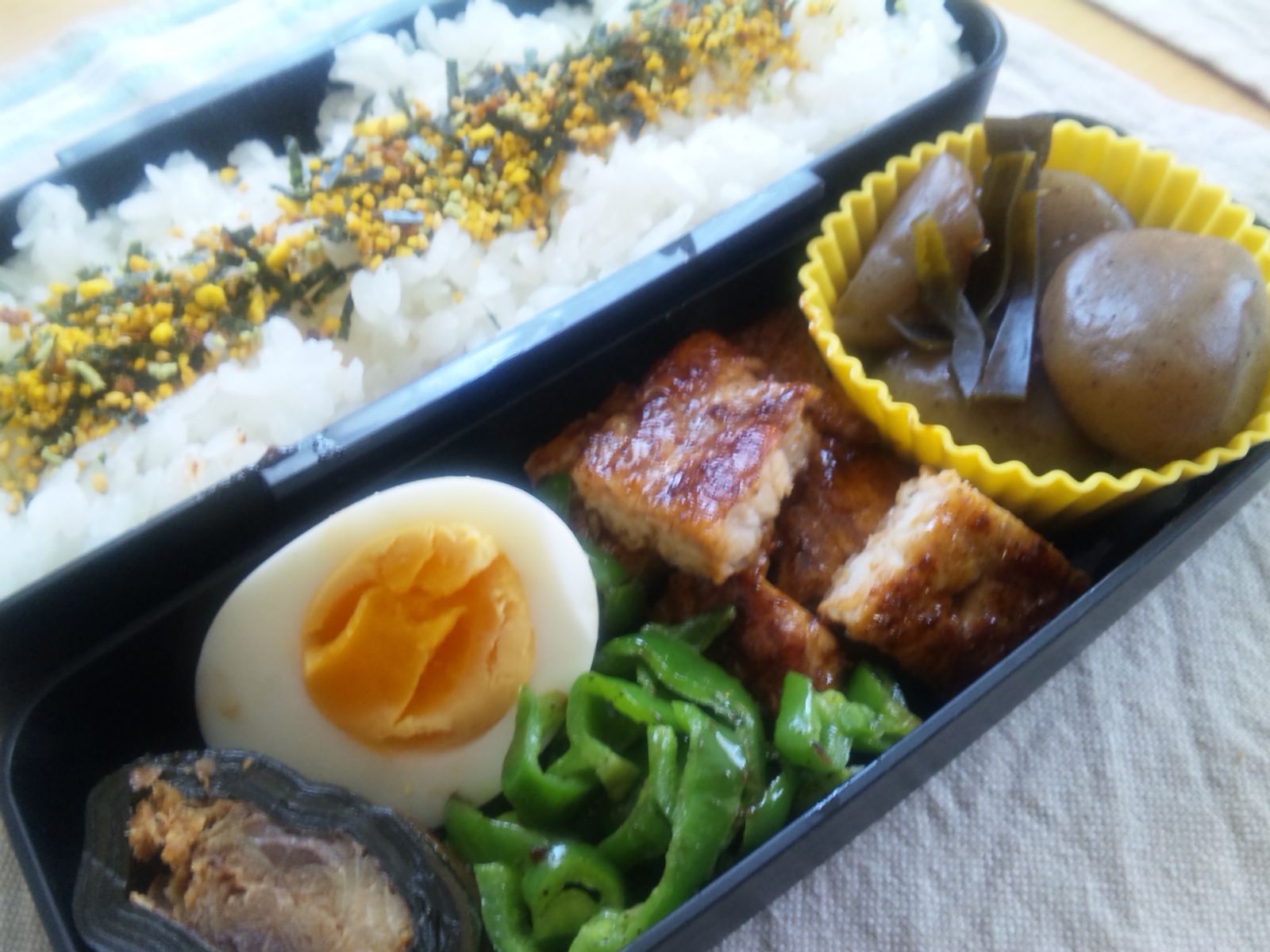 ポークソテー弁当_f0235947_7543918.jpg