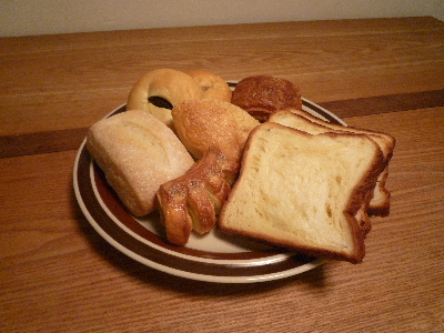 常識を超えた食パン_d0105615_17452533.jpg