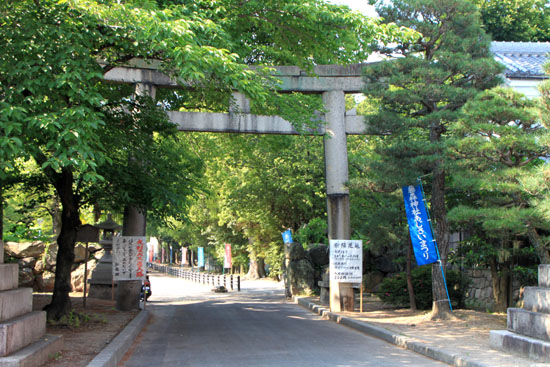 藤の森神社 あじさいまつり_e0048413_1894197.jpg