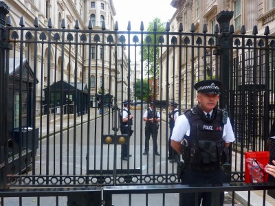 イギリスシリーズ ダウニング街10番地を見学 井上登の70代人生論 仕事 地域 家庭 個人 4つのバランス人生 イギリスシリーズ ダウニング街10番地を見学 井上登の70代人生論 仕事 地域 家庭 個人 4つのバランス人生