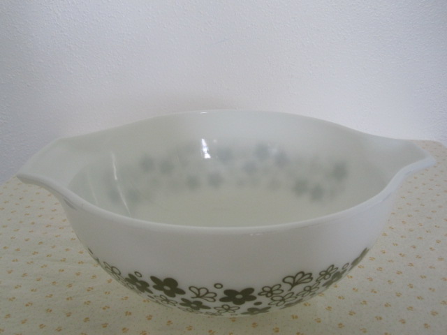 Pyrex★スプリングブロッサムのボウル_e0171595_13152188.jpg