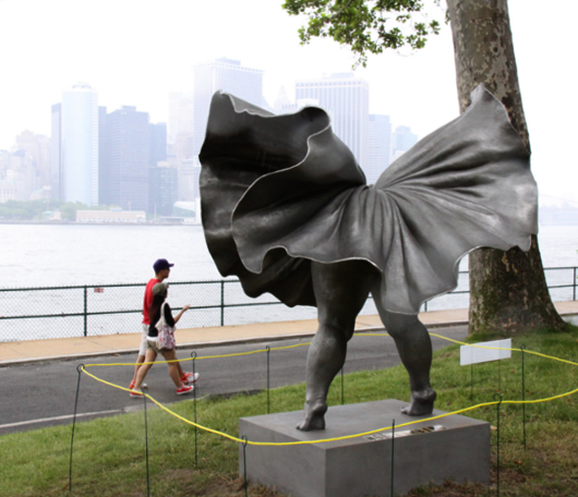夏のガバナー島は「巨大なアート空間」に FIGMENT NYC 2010_b0007805_1247996.jpg