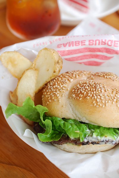 SANBE BURGER (島根県・大田市)*_d0089706_822389.jpg