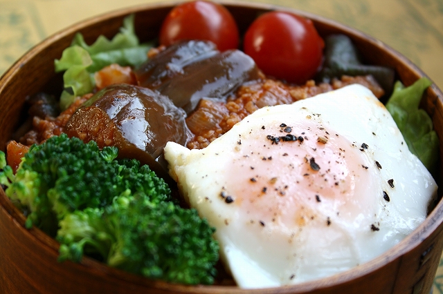 タコライス・・もどき丼_e0184251_6523489.jpg