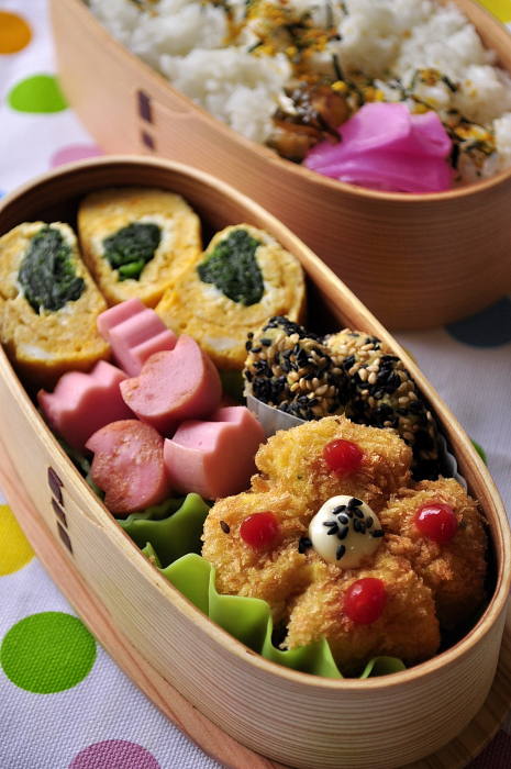 可愛いお花のコロッケ弁当^^_b0171098_7592296.jpg