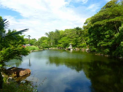 三重県桑名市シリーズ　コンドル氏設計の六華苑を見学する_b0011584_1856338.jpg