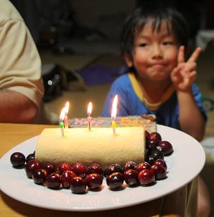 ５歳くんのお誕生日ケーキ_b0153550_14594298.jpg