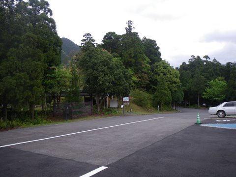 ワンデムタンデム２０１０春：３／３０火／Ｄａｙ８／屋久島ライダーハウスー２_f0046250_1359257.jpg