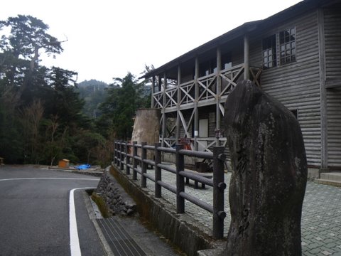 ワンデムタンデム２０１０春：３／３０火／Ｄａｙ８／屋久島ライダーハウスー２_f0046250_14202253.jpg