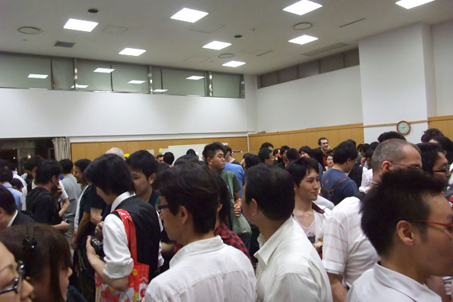 CGM Night 8 に行ってきました_f0163996_1551117.jpg