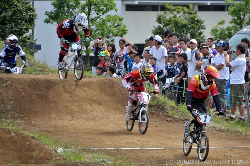 ２０１０JOSF緑山６月定期戦VOL1：BMXエリート決勝_b0065730_20485492.jpg