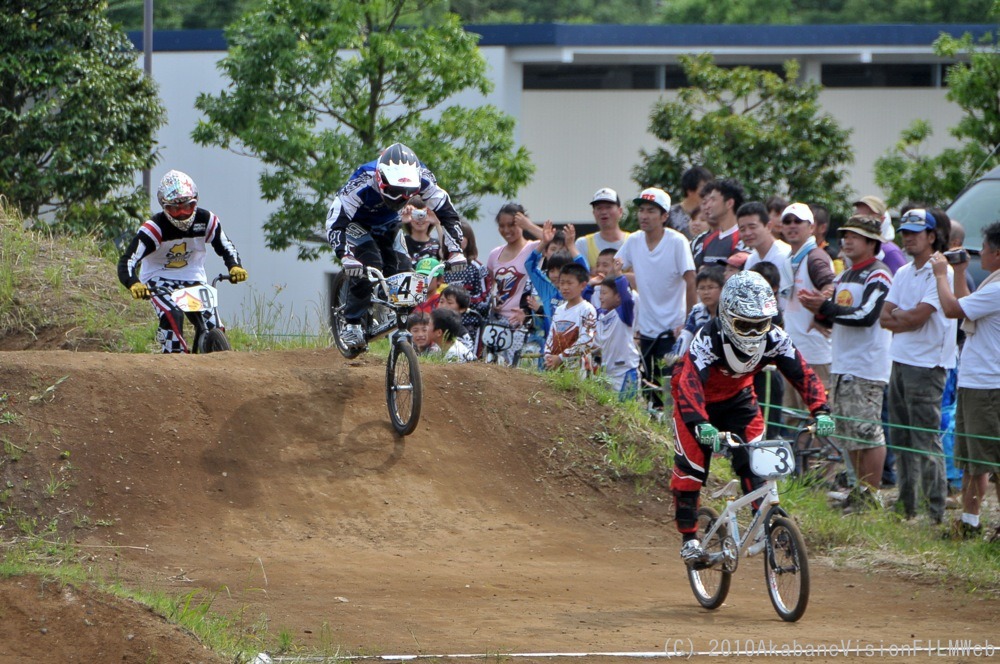 ２０１０JOSF緑山６月定期戦VOL1：BMXエリート決勝_b0065730_20491755.jpg