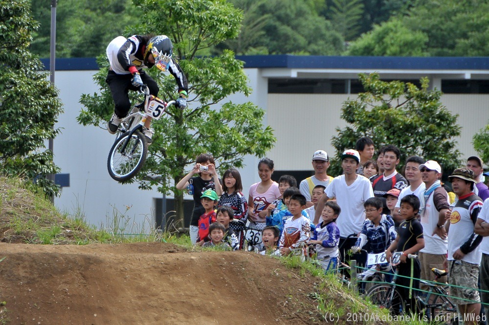 ２０１０JOSF緑山６月定期戦VOL1：BMXエリート決勝_b0065730_20494267.jpg