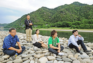 岐阜新聞連載企画「ぎふ海流」のまとめ的座談会_f0197754_11341825.jpg