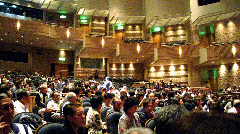 三重県総合文化センター_b0083801_0595085.jpg