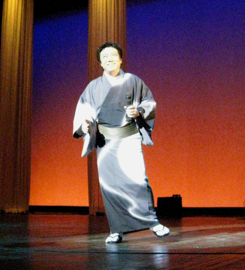 三重県総合文化センター_b0083801_163122.jpg