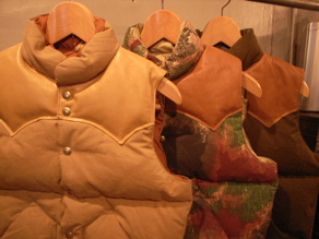 \"Rocky Mountain Featherbed DOWN VEST TENT/ORDER\"ってこんなこと。_c0140560_13412076.jpg