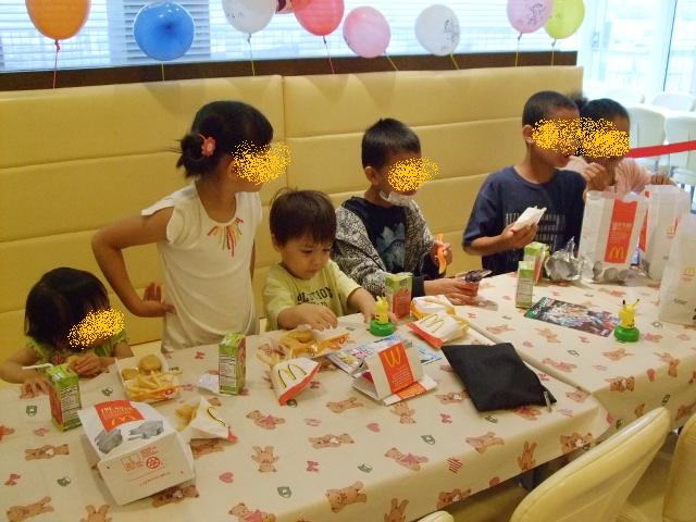 お誕生日会 マクドナルド Candy Days