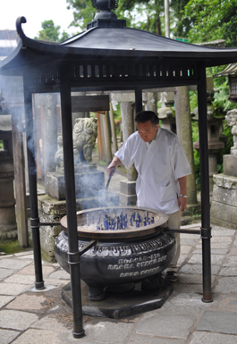 Zeniarai Benzaiten in Kamakura_d0160582_118532.jpg