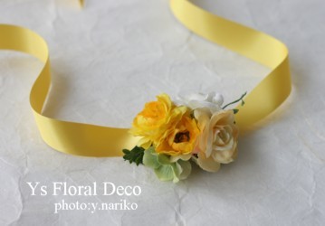 黄色のドレスに合わせる花冠&リストレット_b0113510_0591215.jpg