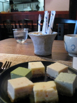 6種のチーズケーキと珈琲セット：神楽坂和遊（神楽坂）@東京_b0147224_23395125.jpg