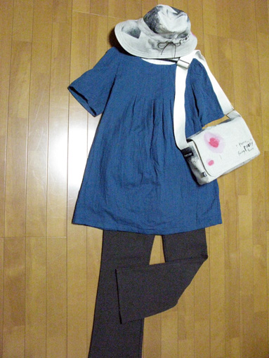 シャツワンピ_f0129726_21574452.jpg