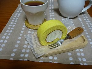 千趣会の手作りキット（レモンロールケーキ）_d0161919_8403931.jpg