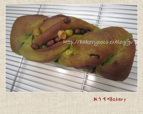 6月のおうち*Bakery　抹茶と豆の和風ロール_f0154756_8515957.jpg