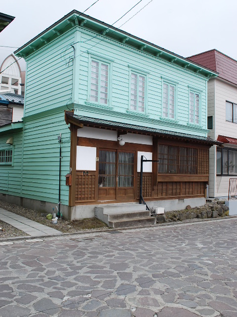 函館元町の旧藤野商店貸住宅(函館擬洋館コレクション、その29)_f0142606_60111.jpg