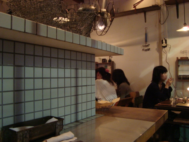 吉祥寺「Sajilo Cafe サジロカフェ」へ行く。_f0232060_0413253.jpg