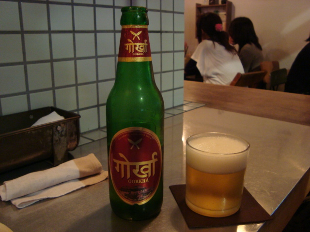 吉祥寺「Sajilo Cafe サジロカフェ」へ行く。_f0232060_0463016.jpg