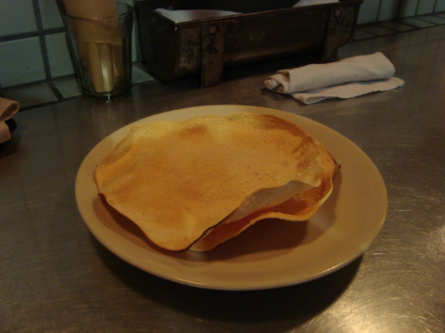 吉祥寺「Sajilo Cafe サジロカフェ」へ行く。_f0232060_049213.jpg
