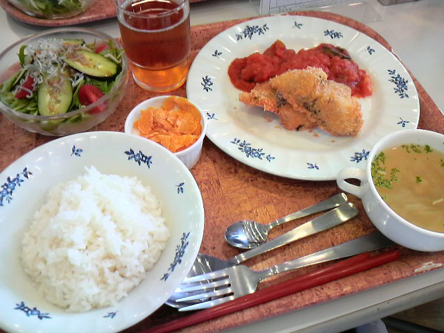 職場の給食。_c0186477_23161236.jpg