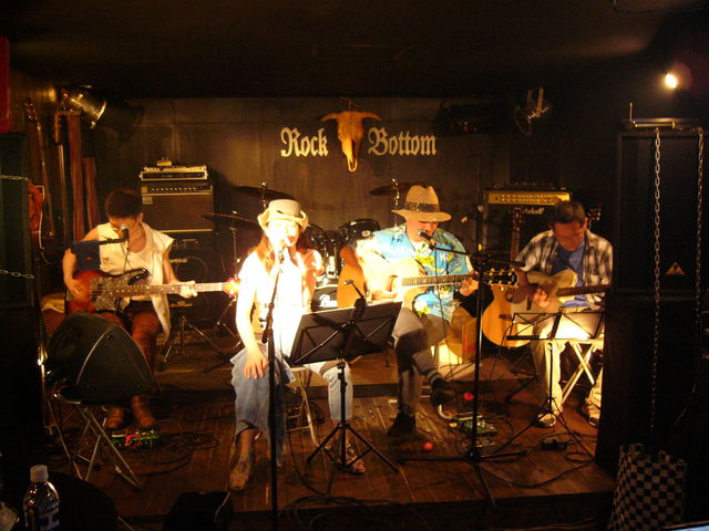 d0066024_2355441.jpg