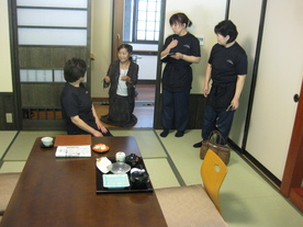マナー教室。_c0213830_838102.jpg