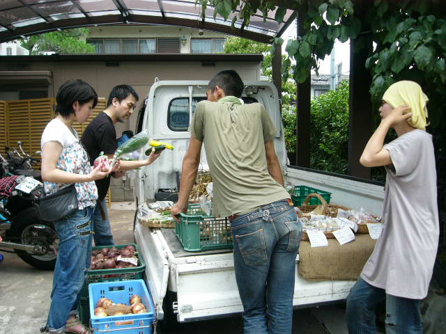 2010年6月のやさい市_e0158226_19411283.jpg