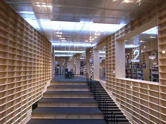空間体験-武蔵野美術大学 美術館・図書館_f0064884_18393029.jpg