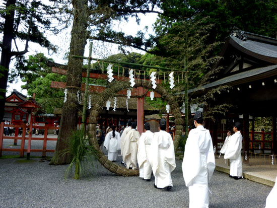 夏越（なごし）の大祓  吉田神社_e0048413_2141453.jpg