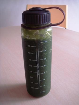 GREEN SMOOTHIE FOR 26/30 DAY_e0152637_21121220.jpg